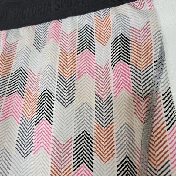 Victoria's Secret Victoria Sport VSX The Player Hot Short Chevron Print Medium - Picture 3 of 7